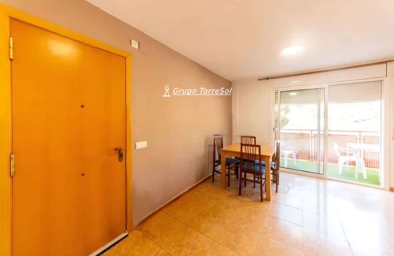 2 slaapkamer Flat te koop in Cunit met garage - € 180.000 (Ref: 9778387)