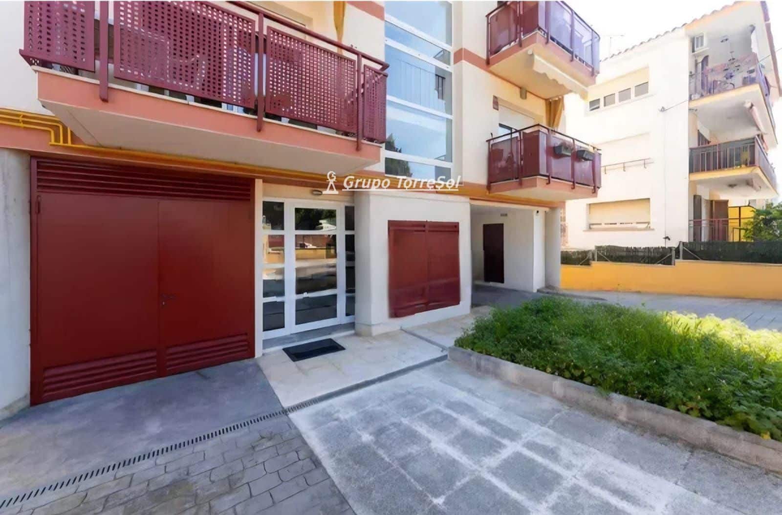 2 slaapkamer Flat te koop in Cunit met garage - € 180.000 (Ref: 9778387)