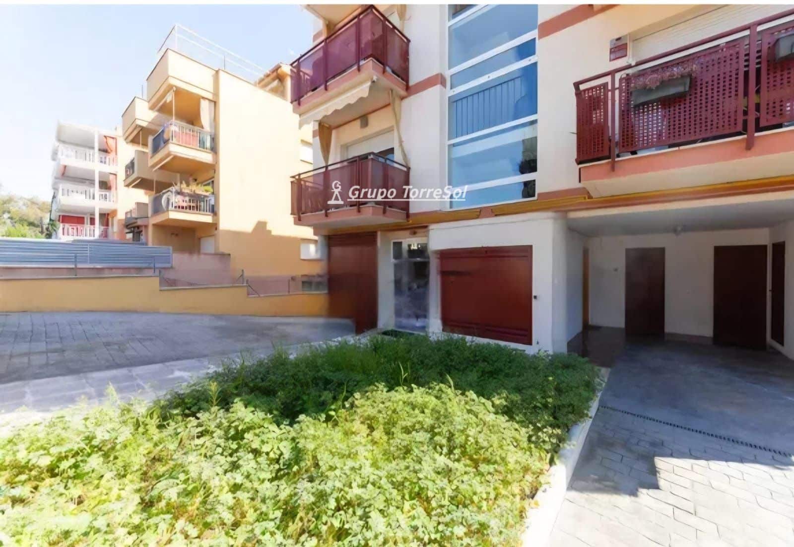 2 slaapkamer Flat te koop in Cunit met garage - € 180.000 (Ref: 9778387)