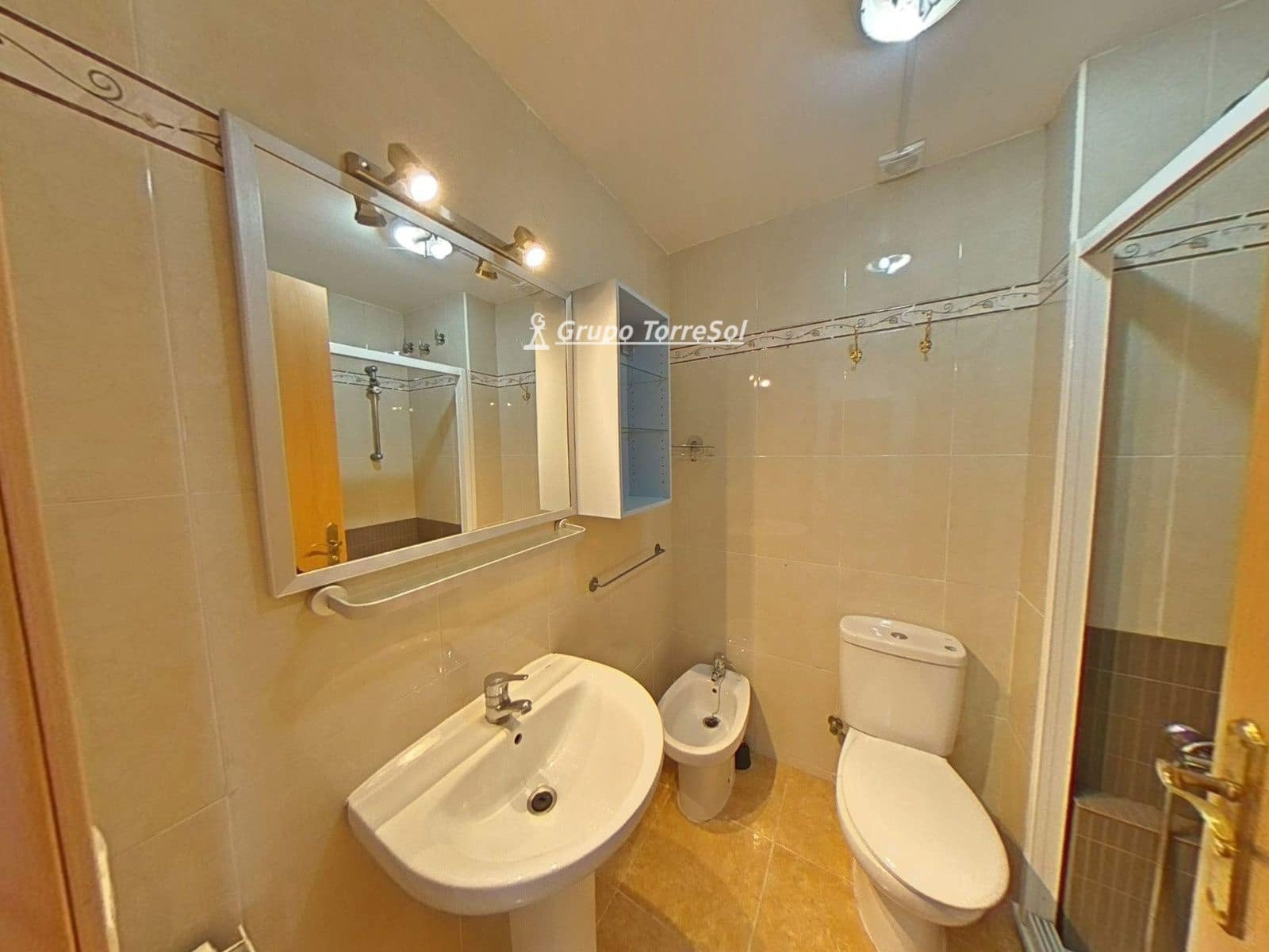 2 slaapkamer Flat te koop in Cunit met garage - € 180.000 (Ref: 9778387)