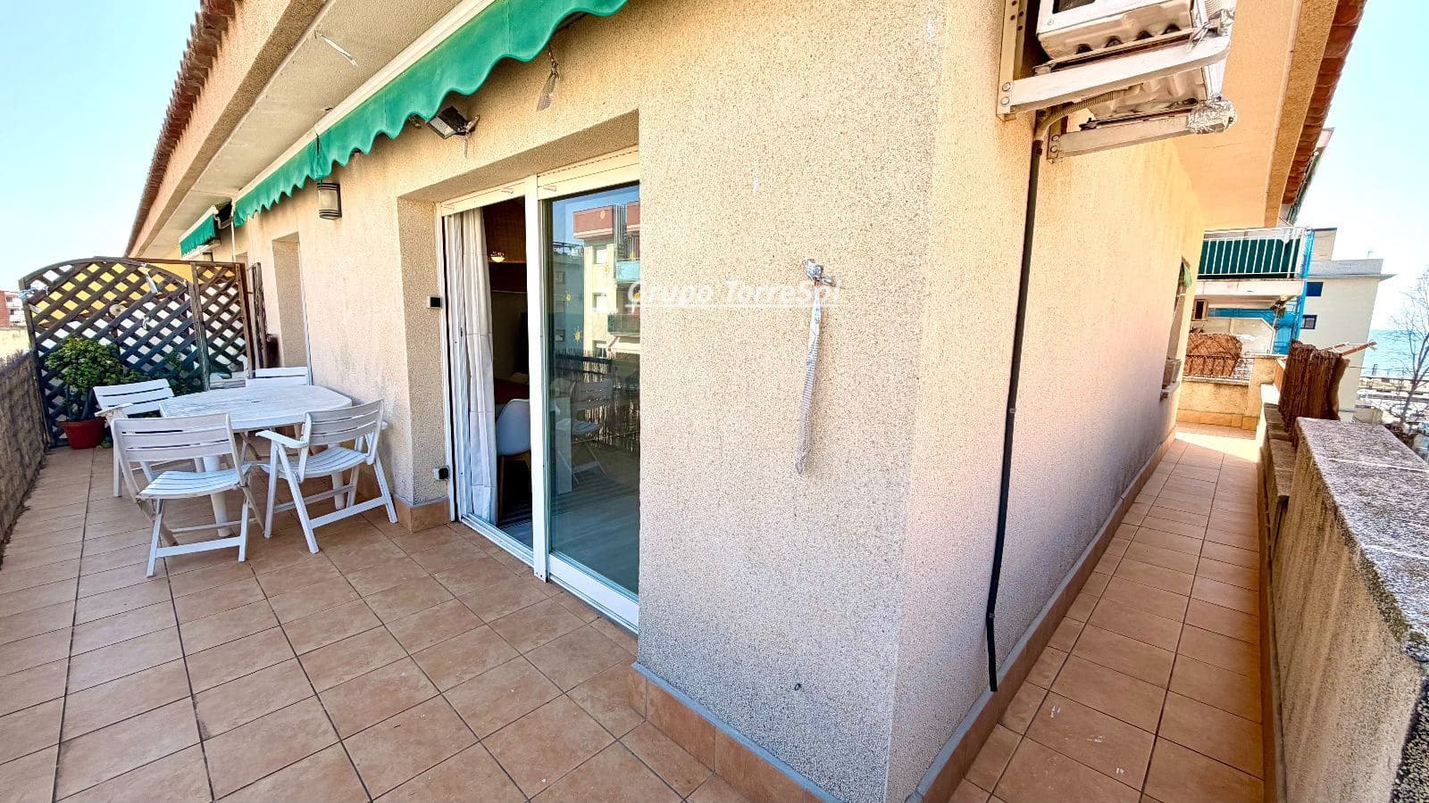 2 bedroom Penthouse for sale in Segur de Calafell - € 197,900 (Ref: 9779142)