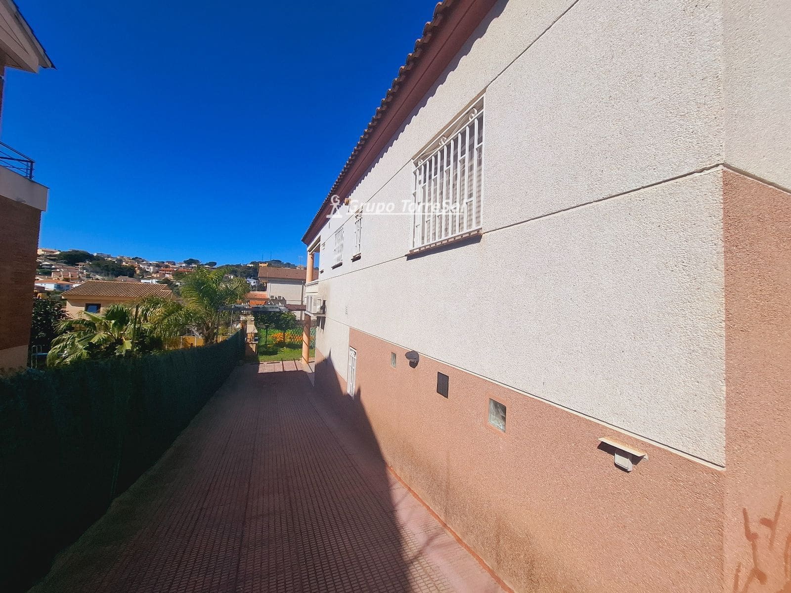 3 makuuhuone Huvila myytävänä paikassa Segur de Calafell mukana 
autotalli - 375 000 € (Ref: 9783270)