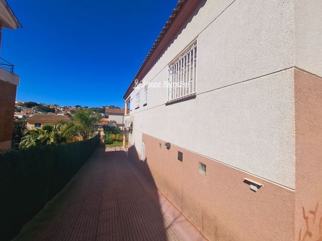 3 makuuhuone Huvila myytävänä paikassa Segur de Calafell, Calafell mukana 
autotalli - 375 000 € (Ref: 9783270)