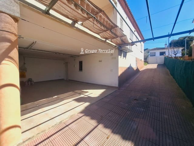 3 makuuhuone Huvila myytävänä paikassa Segur de Calafell, Calafell mukana 
autotalli - 375 000 € (Ref: 9783270)