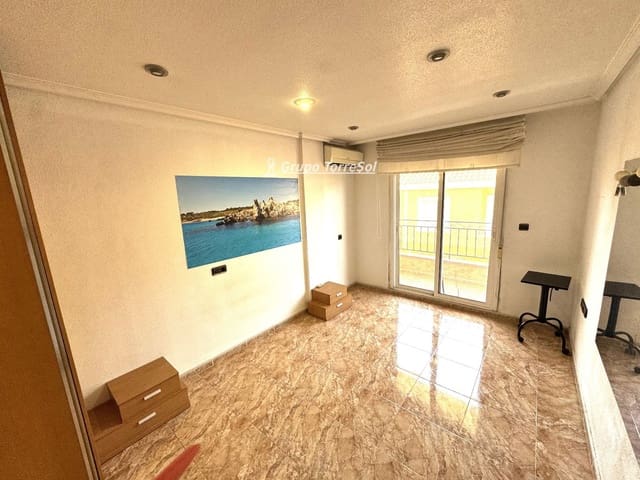 3 soverom Hus til salgs i Catral med garasje - € 189 000 (Ref: 9783388)