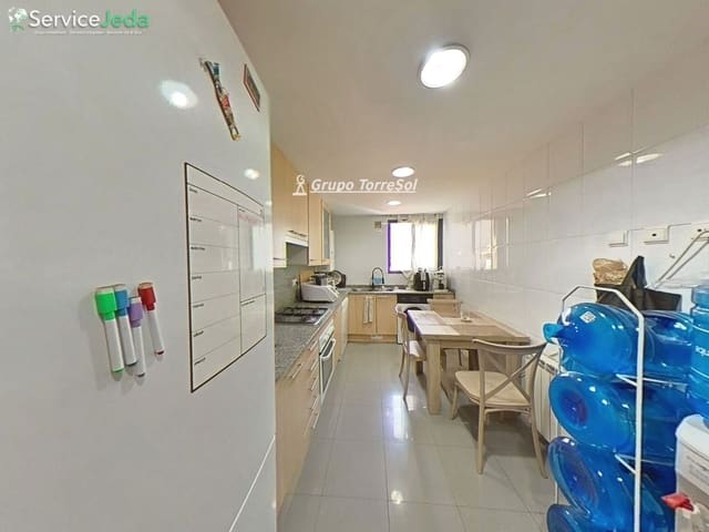 3 makuuhuone Asunto myytävänä paikassa El Vendrell mukana 
autotalli - 215 000 € (Ref: 9784132)