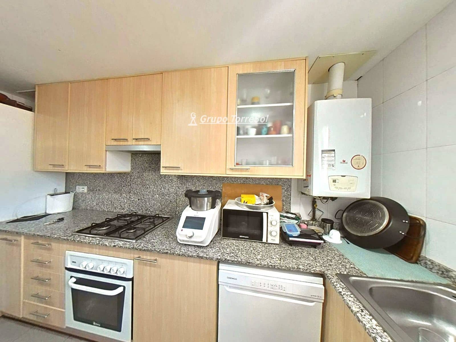 3 makuuhuone Asunto myytävänä paikassa El Vendrell mukana 
autotalli - 215 000 € (Ref: 9784132)