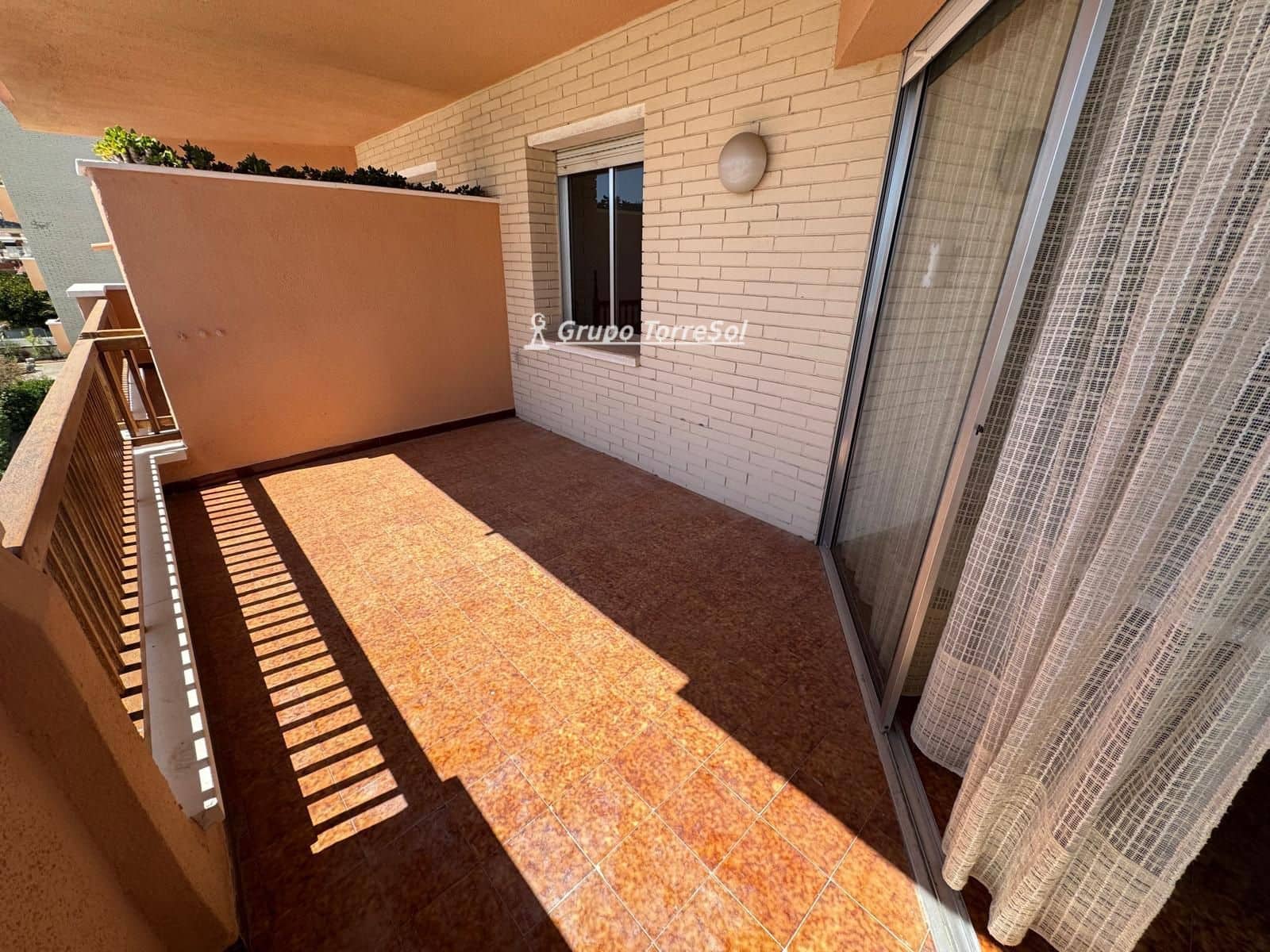 3 soverom Leilighet til salgs i Torredembarra med svømmebasseng garasje - € 349 000 (Ref: 9784439)