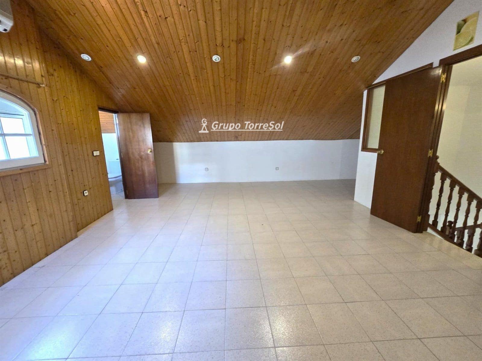 4 makuuhuone Omakotitalo myytävänä paikassa El Vendrell mukana 
autotalli - 338 000 € (Ref: 9787552)