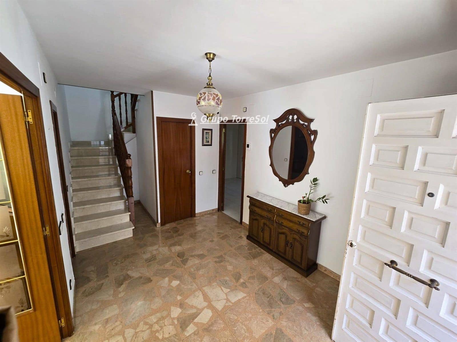 4 makuuhuone Omakotitalo myytävänä paikassa El Vendrell mukana 
autotalli - 338 000 € (Ref: 9787552)