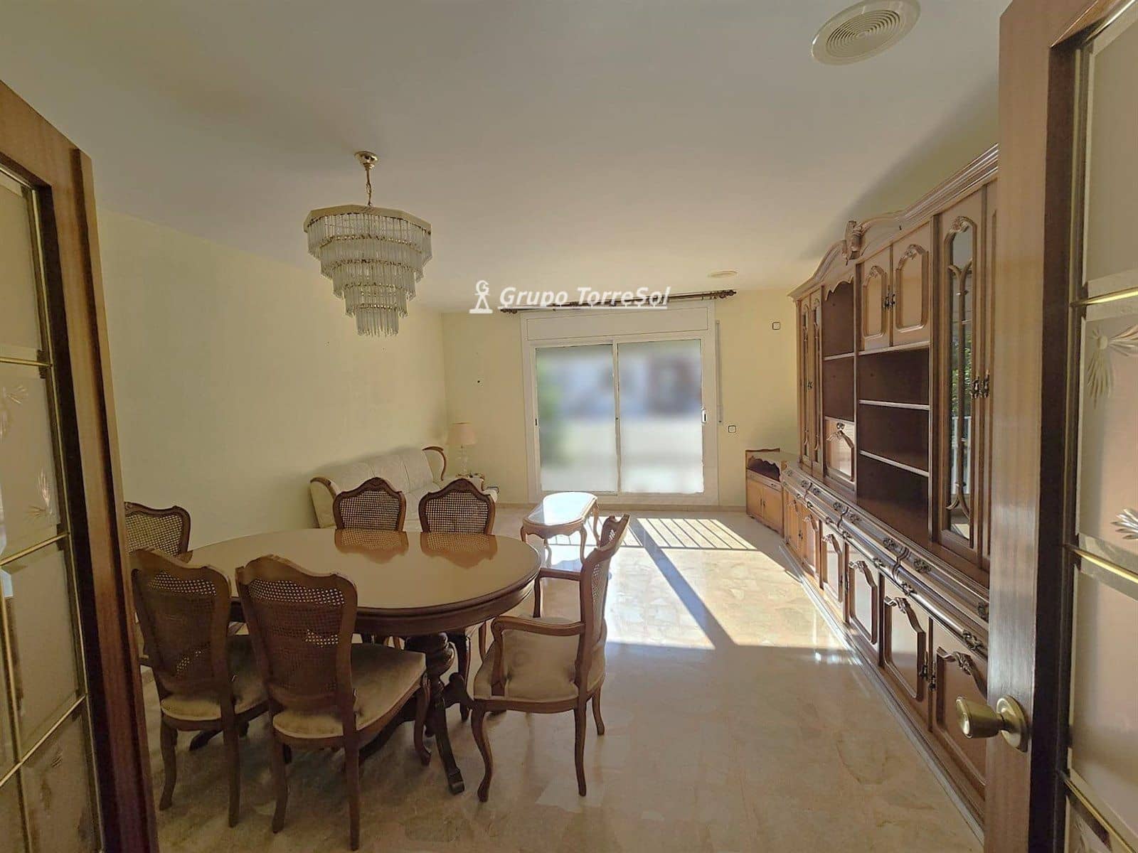 4 makuuhuone Omakotitalo myytävänä paikassa El Vendrell mukana 
autotalli - 338 000 € (Ref: 9787552)