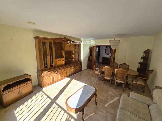 4 quarto Casa em Banda para venda em El Vendrell com garagem - 338 000 € (Ref: 9787552)
