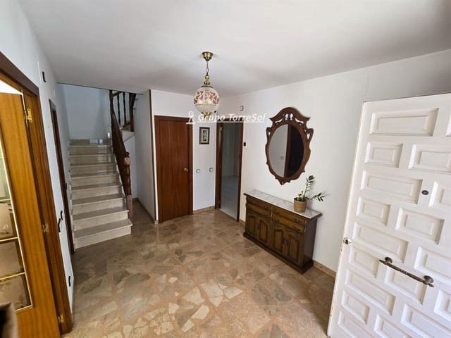 4 quarto Casa em Banda para venda em El Vendrell com garagem - 338 000 € (Ref: 9787552)