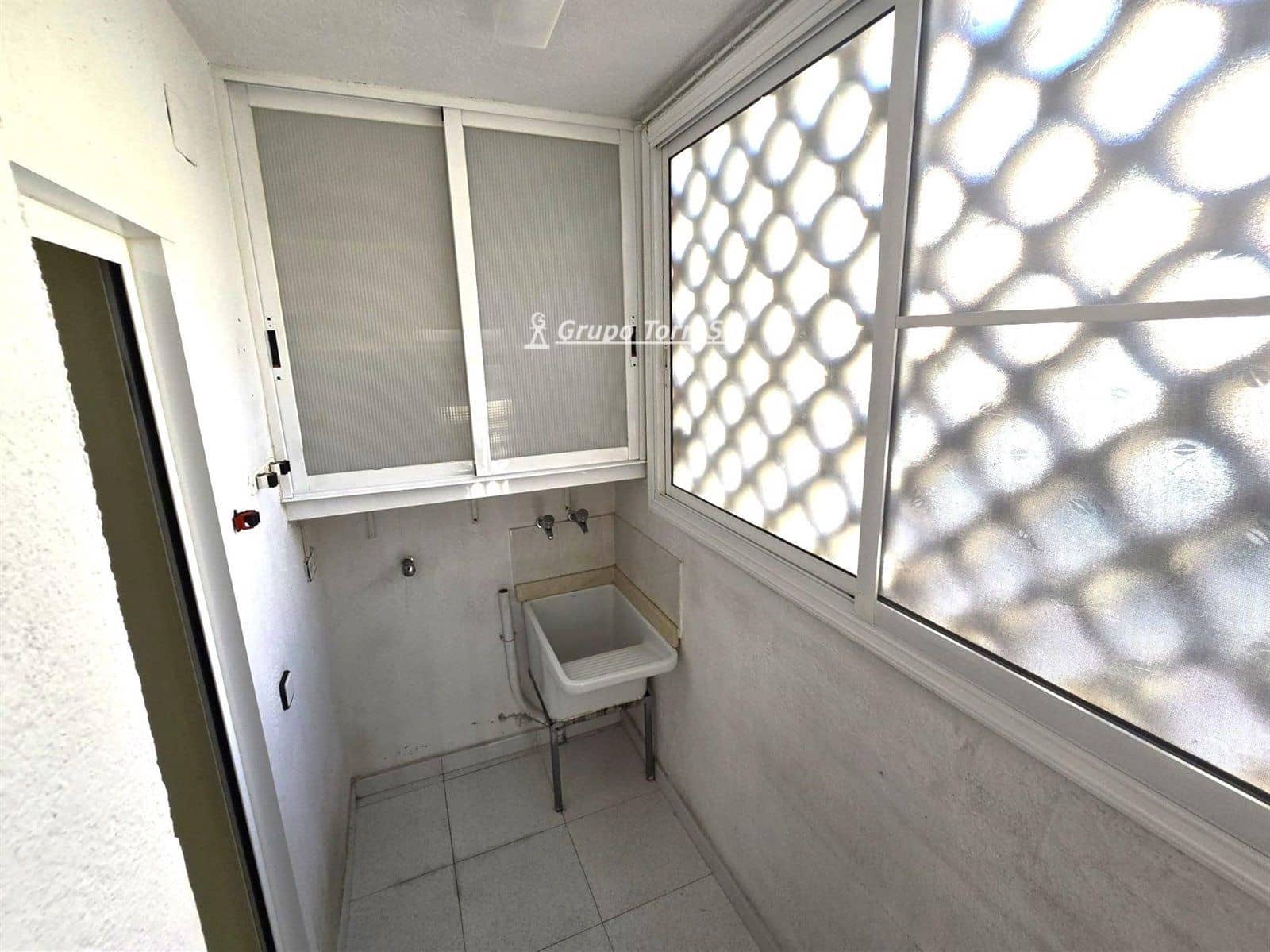 4 makuuhuone Omakotitalo myytävänä paikassa El Vendrell mukana 
autotalli - 338 000 € (Ref: 9787552)