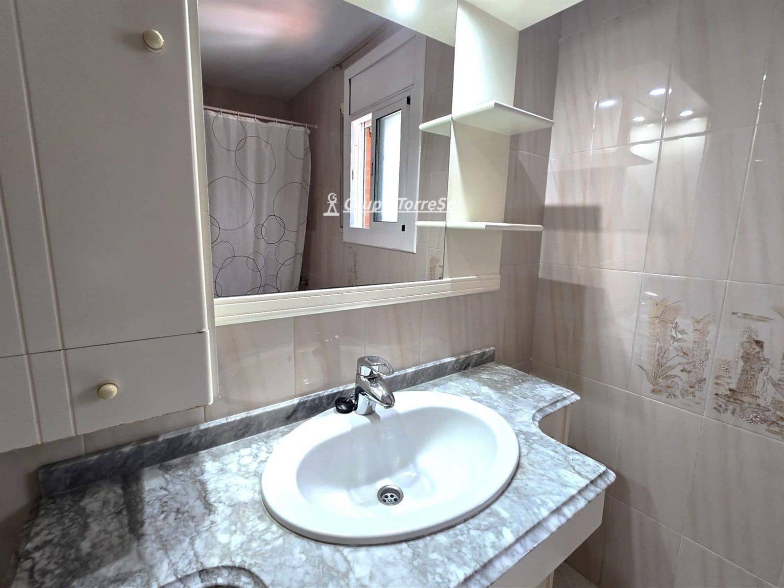 4 makuuhuone Omakotitalo myytävänä paikassa El Vendrell mukana 
autotalli - 338 000 € (Ref: 9787552)