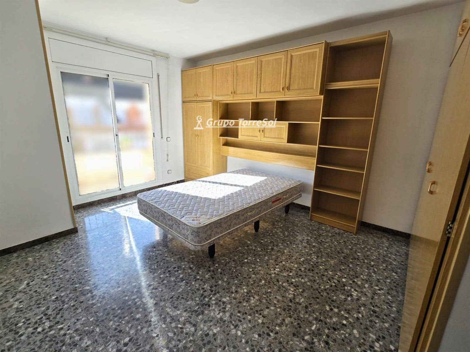 4 makuuhuone Omakotitalo myytävänä paikassa El Vendrell mukana 
autotalli - 338 000 € (Ref: 9787552)