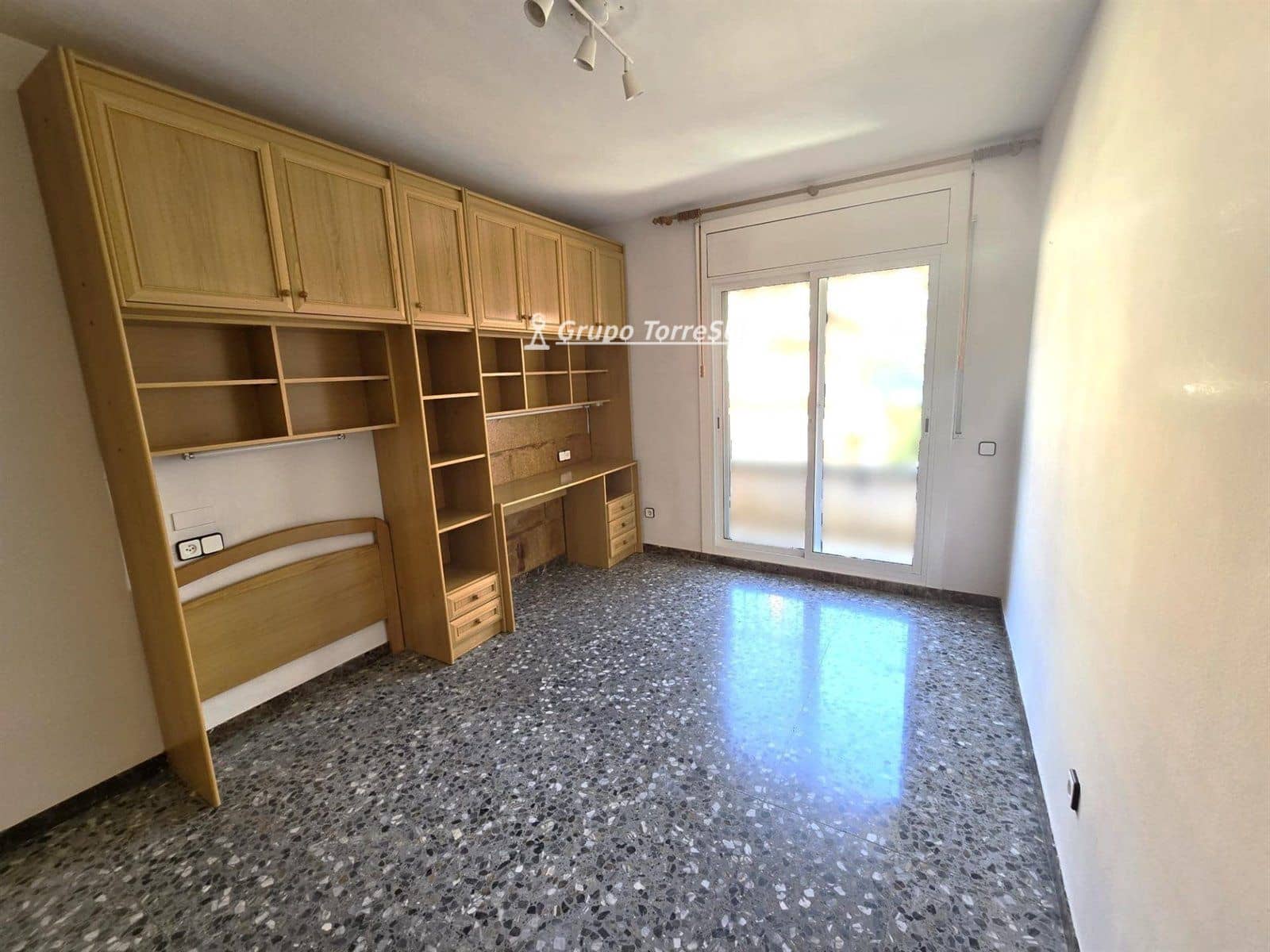 4 makuuhuone Omakotitalo myytävänä paikassa El Vendrell mukana 
autotalli - 338 000 € (Ref: 9787552)