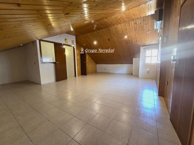 4 quarto Casa em Banda para venda em El Vendrell com garagem - 338 000 € (Ref: 9787552)