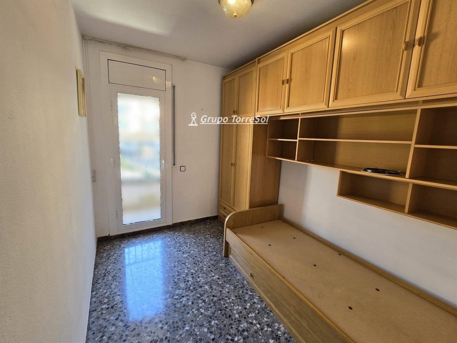 4 makuuhuone Omakotitalo myytävänä paikassa El Vendrell mukana 
autotalli - 338 000 € (Ref: 9787552)