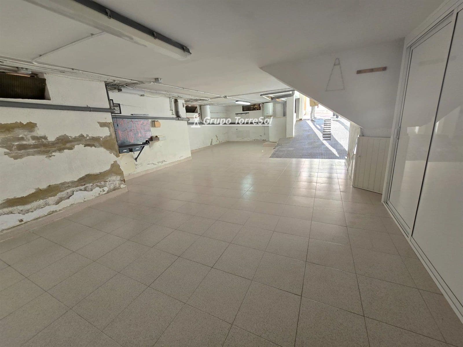 4 makuuhuone Omakotitalo myytävänä paikassa El Vendrell mukana 
autotalli - 338 000 € (Ref: 9787552)