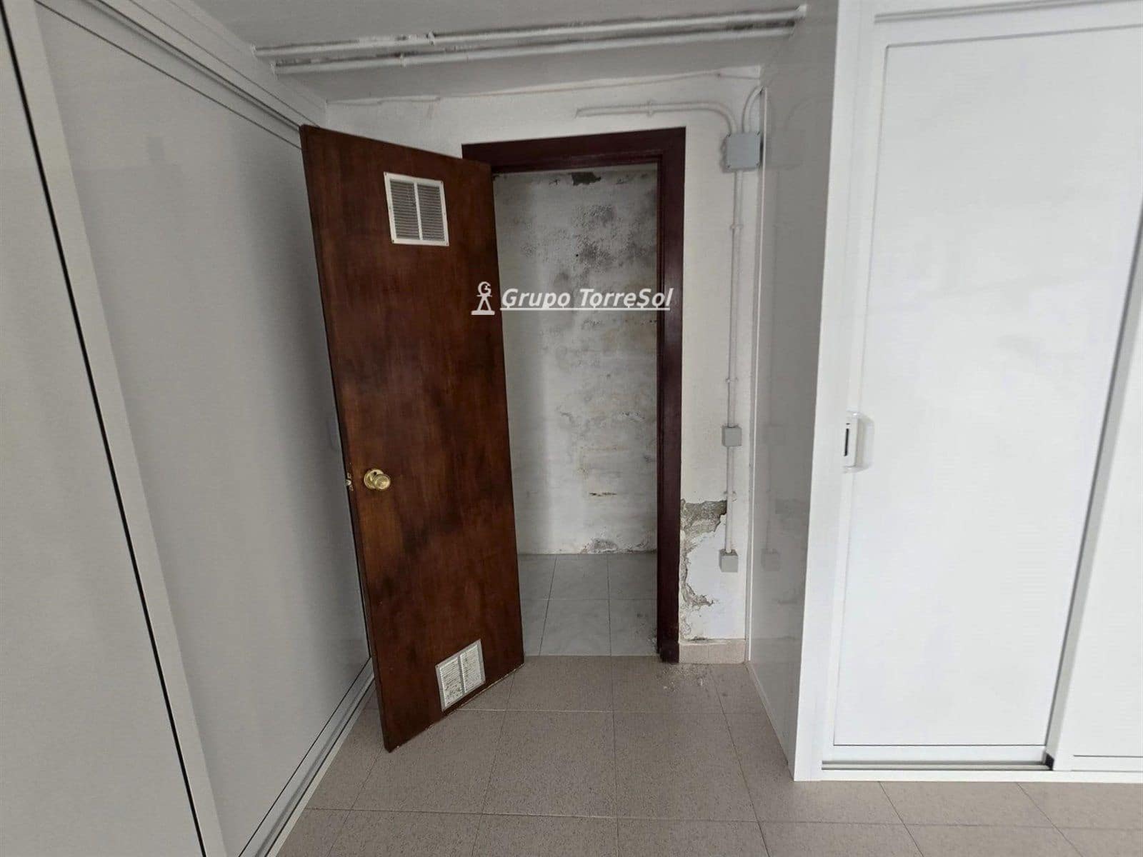 4 makuuhuone Omakotitalo myytävänä paikassa El Vendrell mukana 
autotalli - 338 000 € (Ref: 9787552)