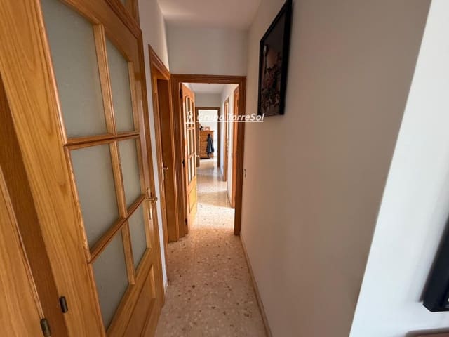 4 sypialnia Willa na sprzedaż w Sant Jaume dels Domenys z basenem garażem - 450 000 € (Ref: 9787874)