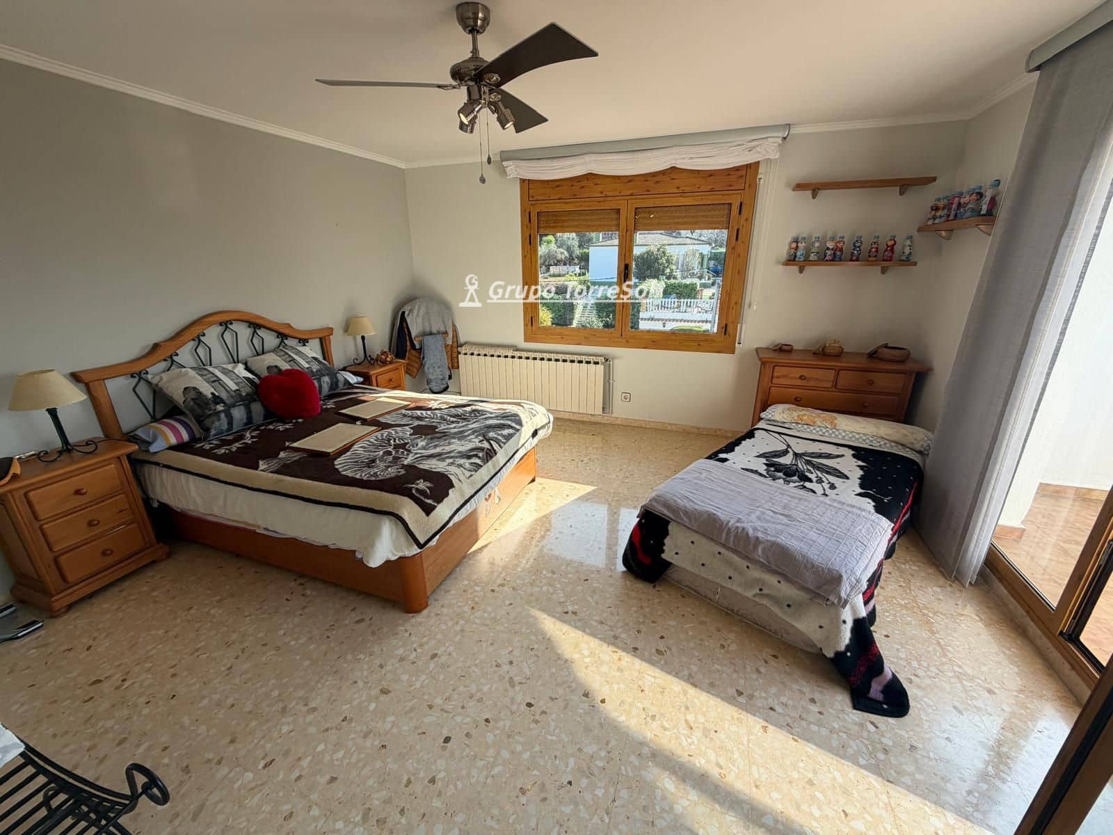 4 sypialnia Willa na sprzedaż w Sant Jaume dels Domenys z basenem garażem - 450 000 € (Ref: 9787874)