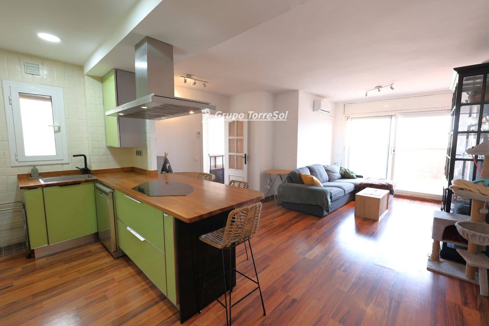 3 soveværelse Penthouse til salg i El Vendrell med swimmingpool garage - € 250.000 (Ref: 9789406)