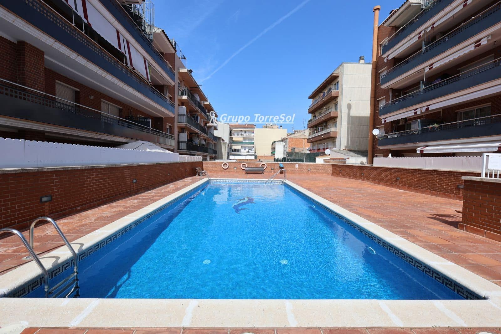 3 soveværelse Penthouse til salg i El Vendrell med swimmingpool garage - € 250.000 (Ref: 9789406)