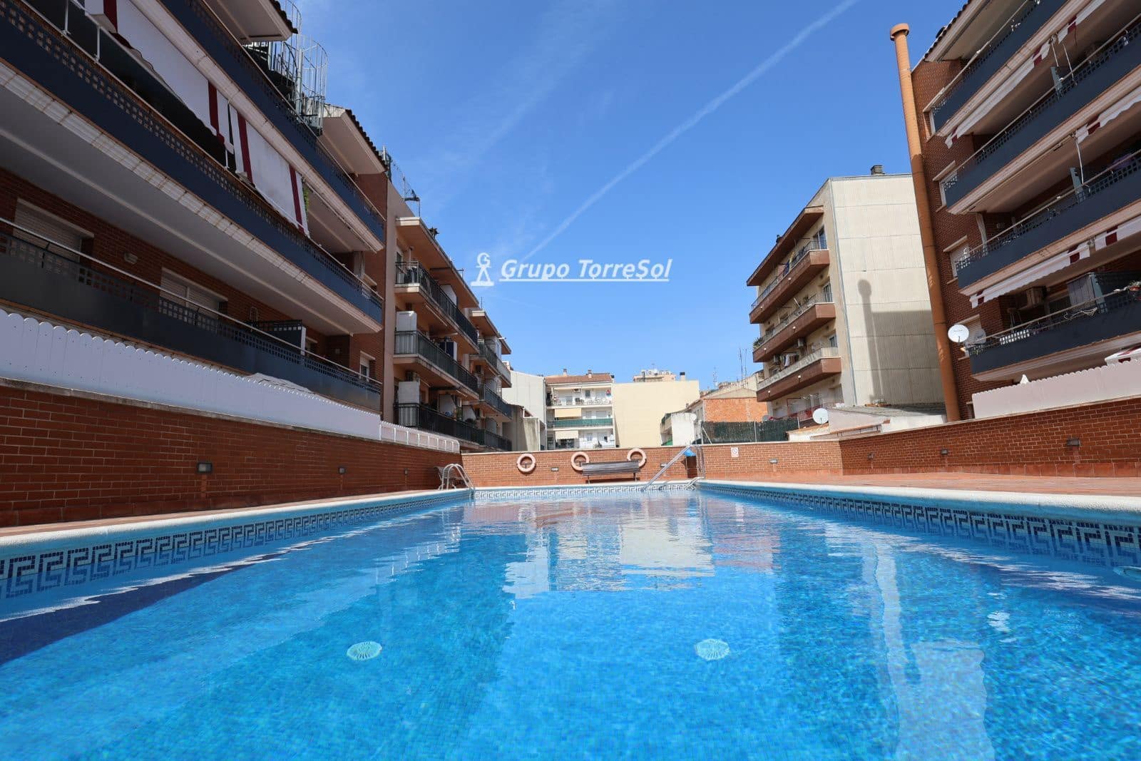3 soveværelse Penthouse til salg i El Vendrell med swimmingpool garage - € 250.000 (Ref: 9789406)