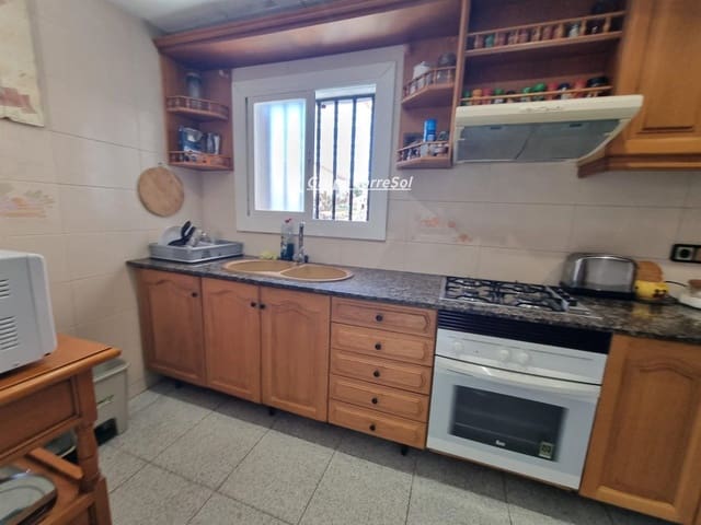 5 quarto Casa em Banda para venda em Torredembarra com garagem - 260 000 € (Ref: 9789567)