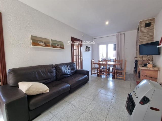 5 quarto Casa em Banda para venda em Torredembarra com garagem - 260 000 € (Ref: 9789567)