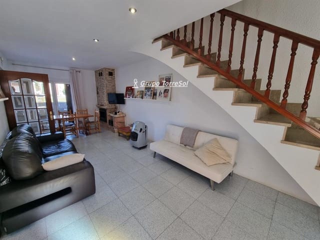 5 quarto Casa em Banda para venda em Torredembarra com garagem - 260 000 € (Ref: 9789567)