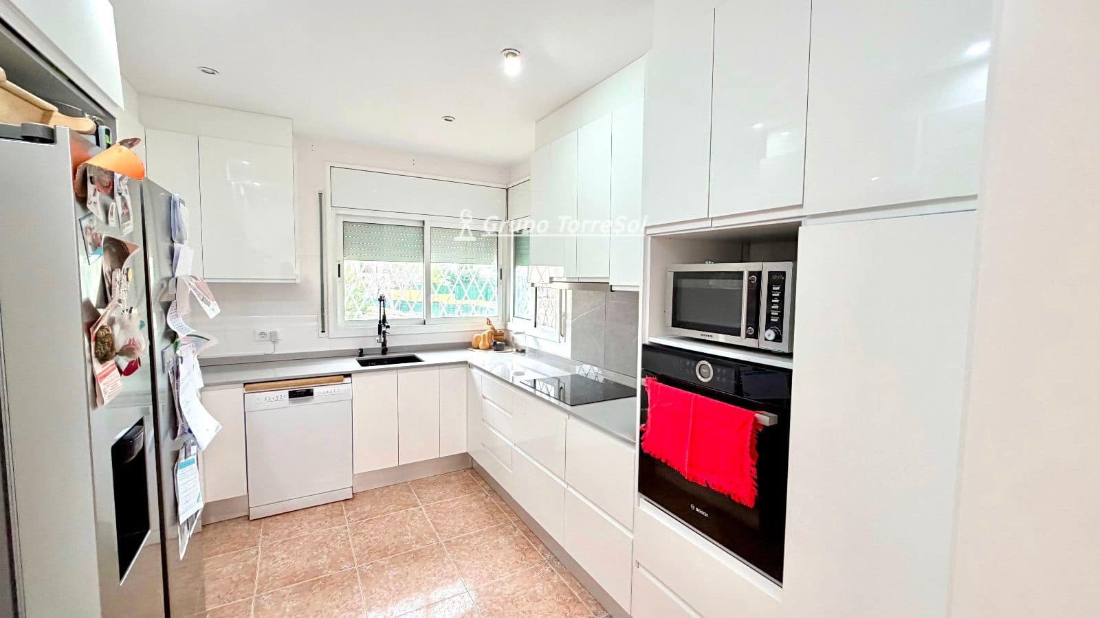 Chalet de 4 habitaciones en Segur de Calafell en venta con piscina garaje - 430.000 € (Ref: 9790043)