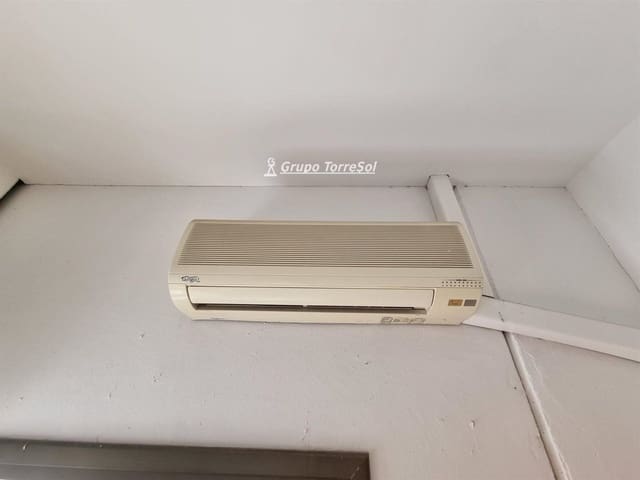 Kaupallinen myytävänä paikassa Torredembarra mukana 
autotalli - 359 000 € (Ref: 9794998)