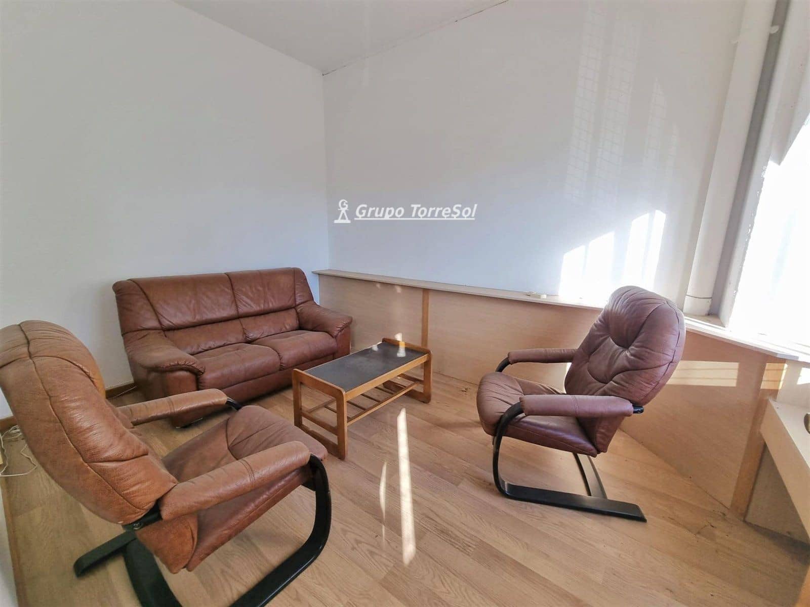 Kaupallinen myytävänä paikassa Torredembarra mukana 
autotalli - 359 000 € (Ref: 9794998)