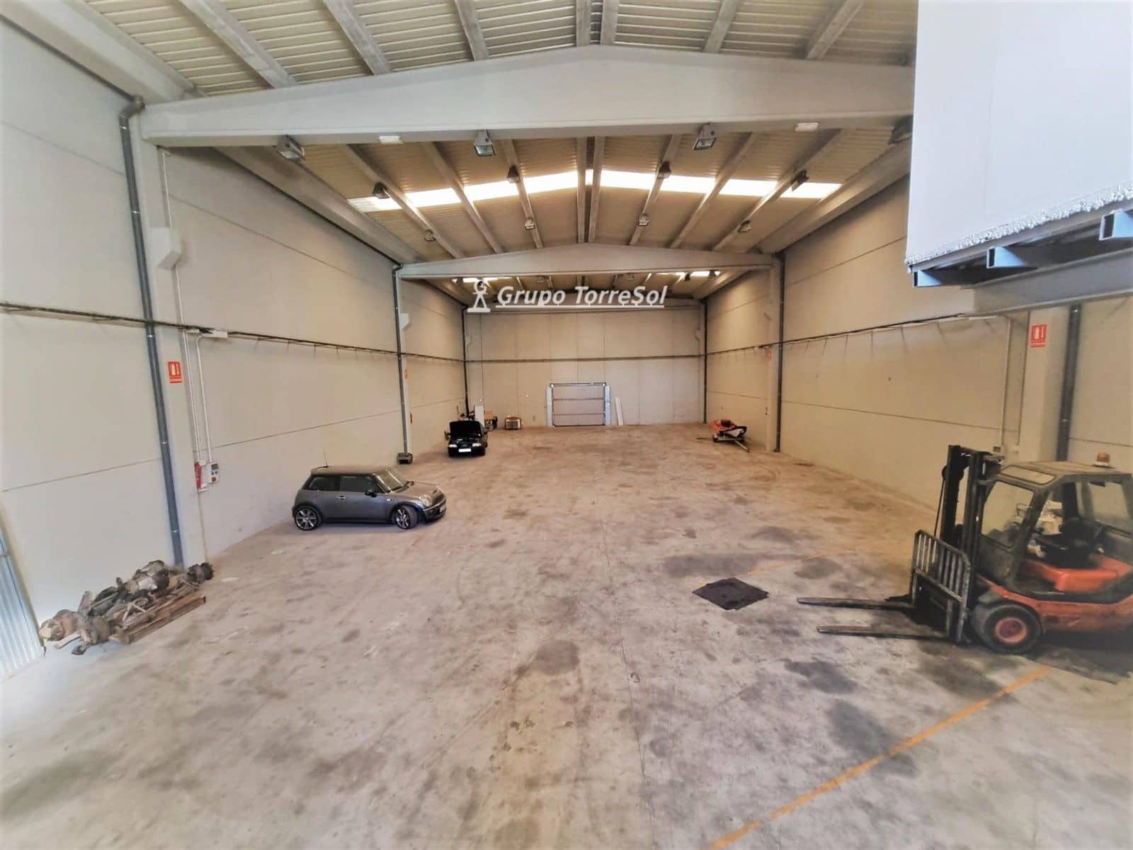 Kaupallinen myytävänä paikassa Torredembarra mukana 
autotalli - 359 000 € (Ref: 9794998)