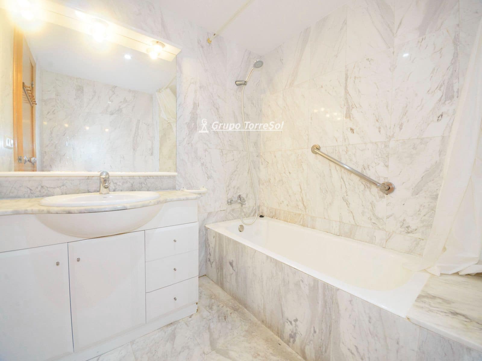 3 slaapkamer Flat te koop in Calafell - € 300.000 (Ref: 9806956)