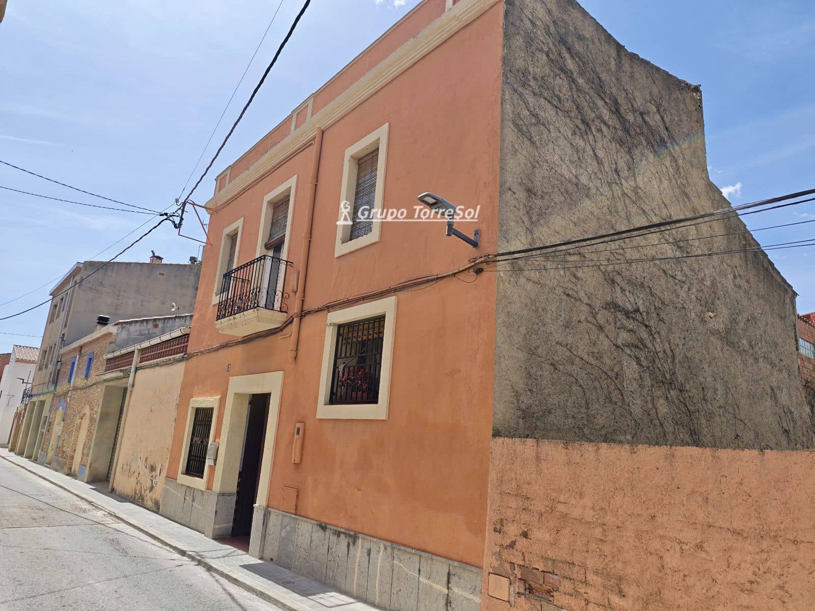 5 sypialnia Dom na sprzedaż w Llorenc del Penedes - 379 000 € (Ref: 9808561)