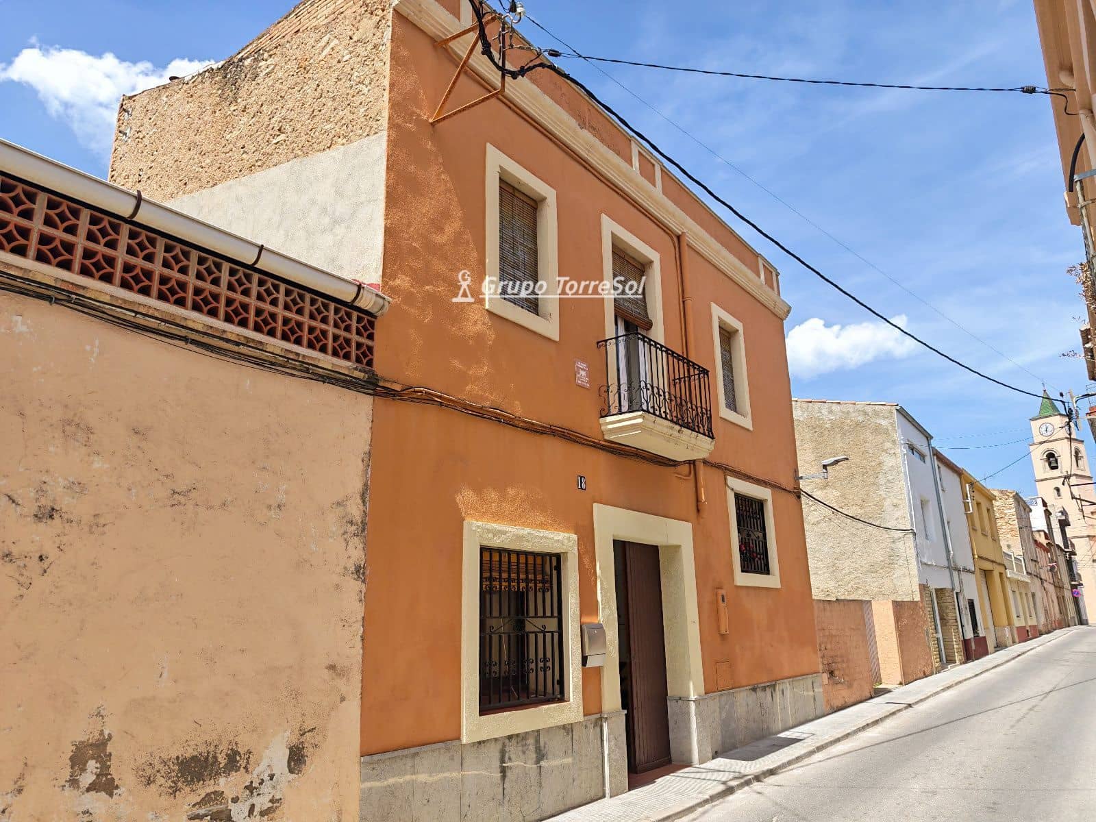 5 sypialnia Dom na sprzedaż w Llorenc del Penedes - 379 000 € (Ref: 9808561)