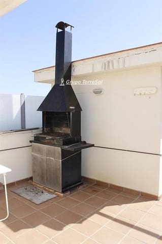 Ático de 3 habitaciones en Torredembarra en venta con piscina garaje - 399.000 € (Ref: 9810379)