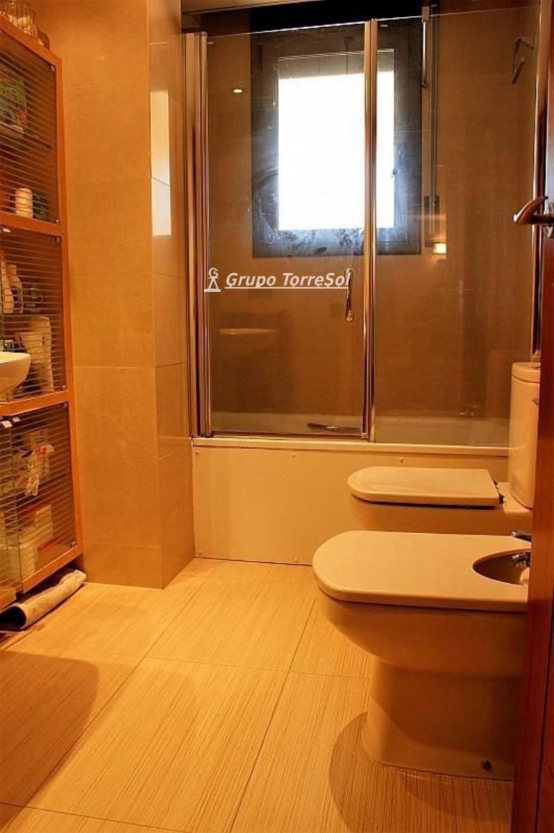 Ático de 3 habitaciones en Torredembarra en venta con piscina garaje - 399.000 € (Ref: 9810379)