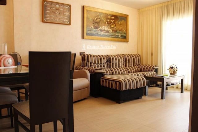 Ático de 3 habitaciones en Torredembarra en venta con piscina garaje - 399.000 € (Ref: 9810379)