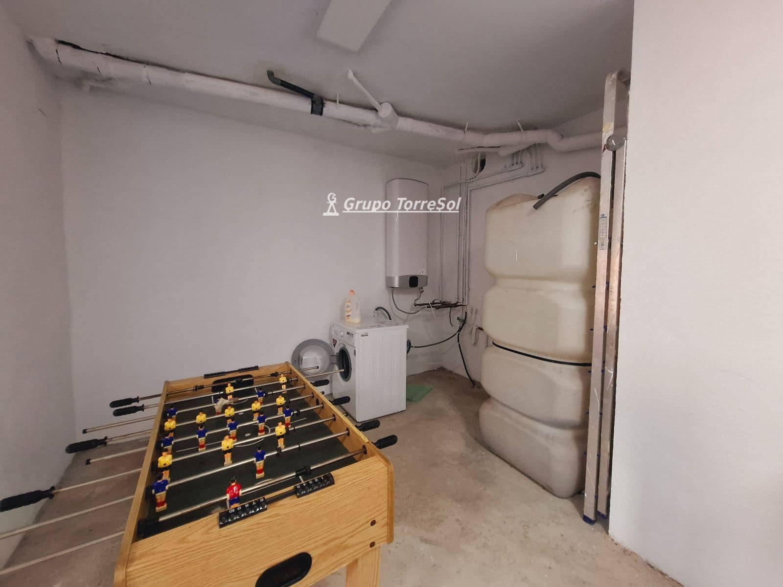 4 quarto Moradia para venda em Castellet i la Gornal com piscina garagem - 362 000 € (Ref: 9814548)