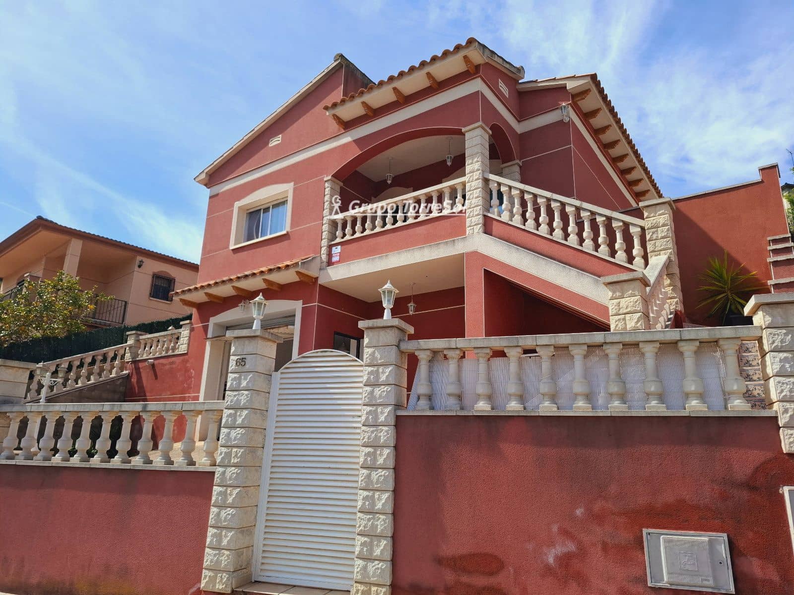 4 quarto Moradia para venda em Castellet i la Gornal com piscina garagem - 362 000 € (Ref: 9814548)