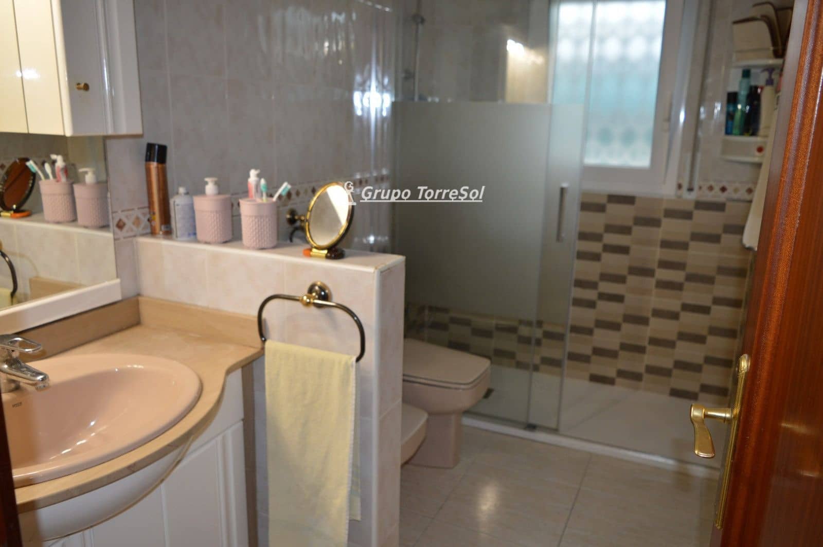 5 bedroom Villa for sale in Calafell with garage - € 510,000 (Ref: 9819166)