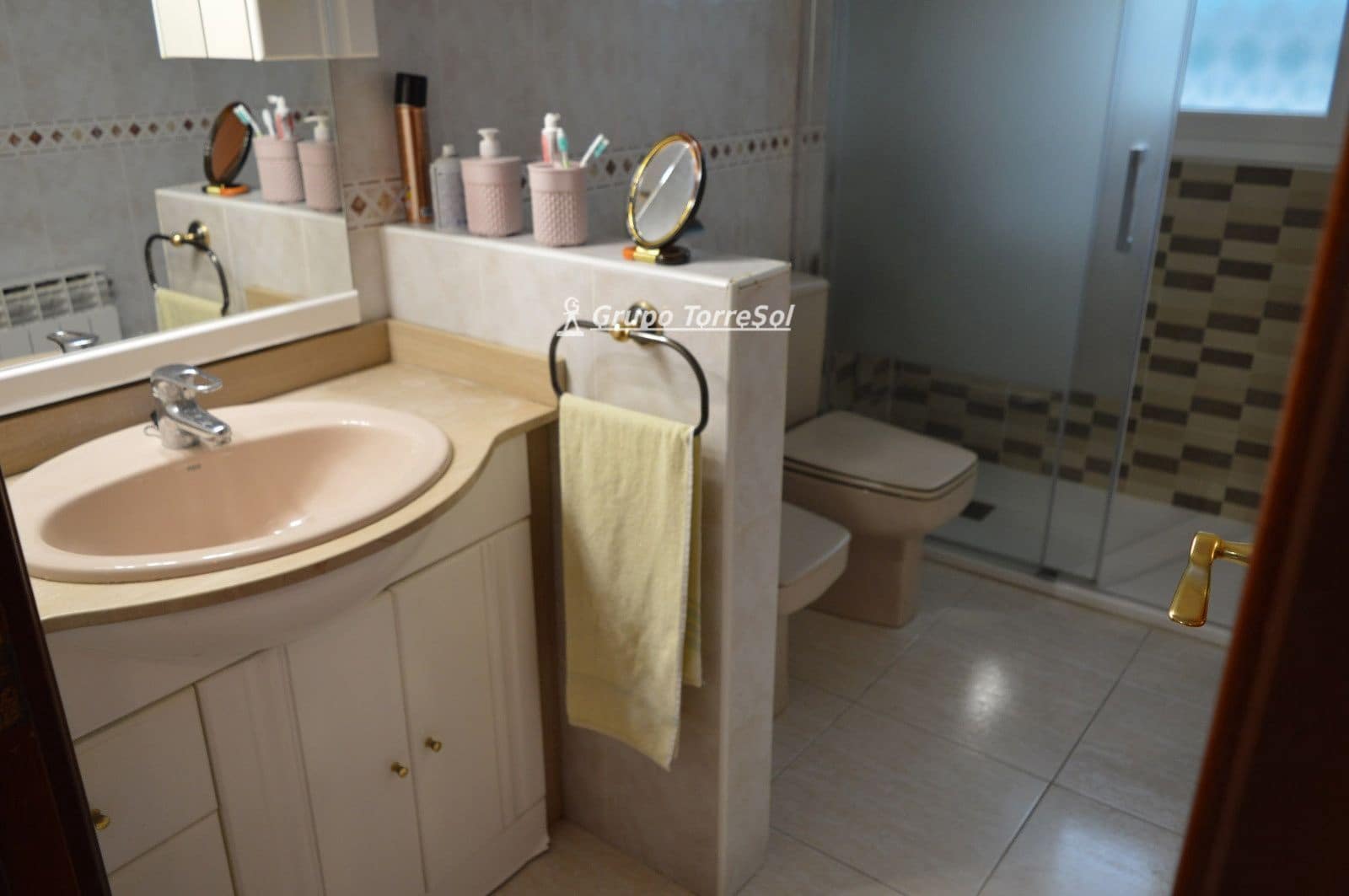 5 bedroom Villa for sale in Calafell with garage - € 510,000 (Ref: 9819166)