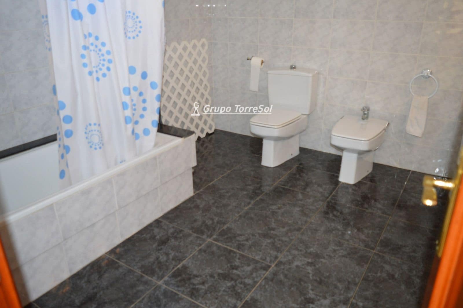 5 bedroom Villa for sale in Calafell with garage - € 510,000 (Ref: 9819166)