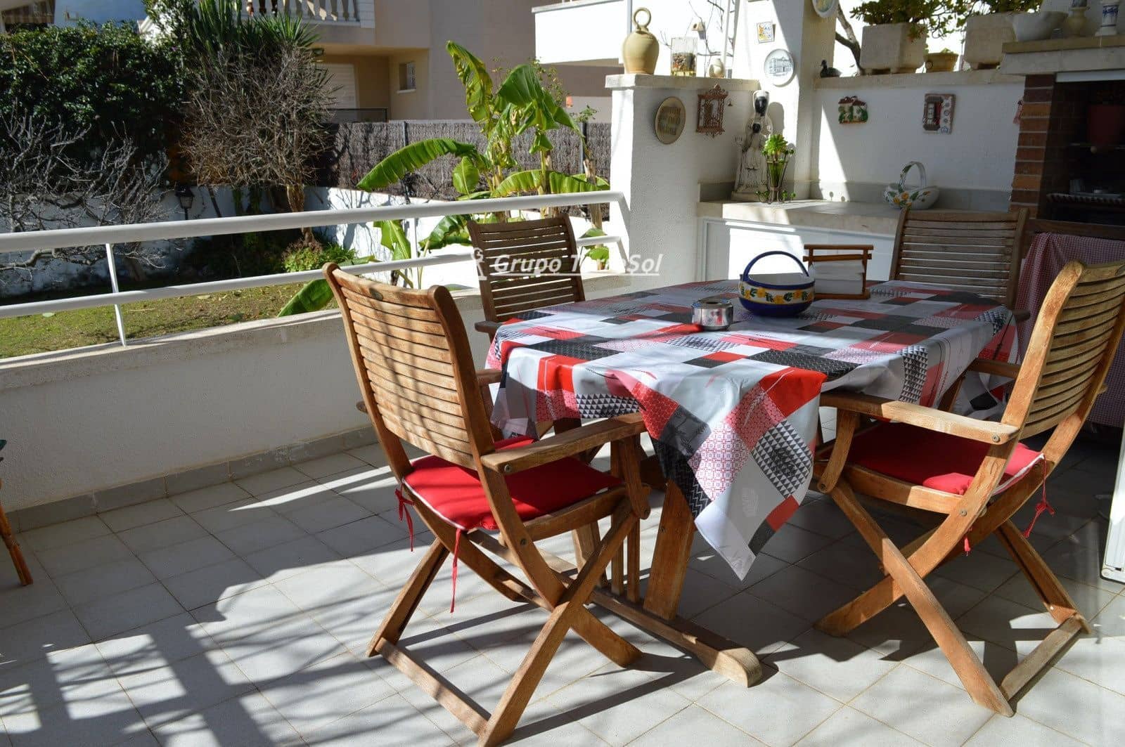 5 bedroom Villa for sale in Calafell with garage - € 510,000 (Ref: 9819166)