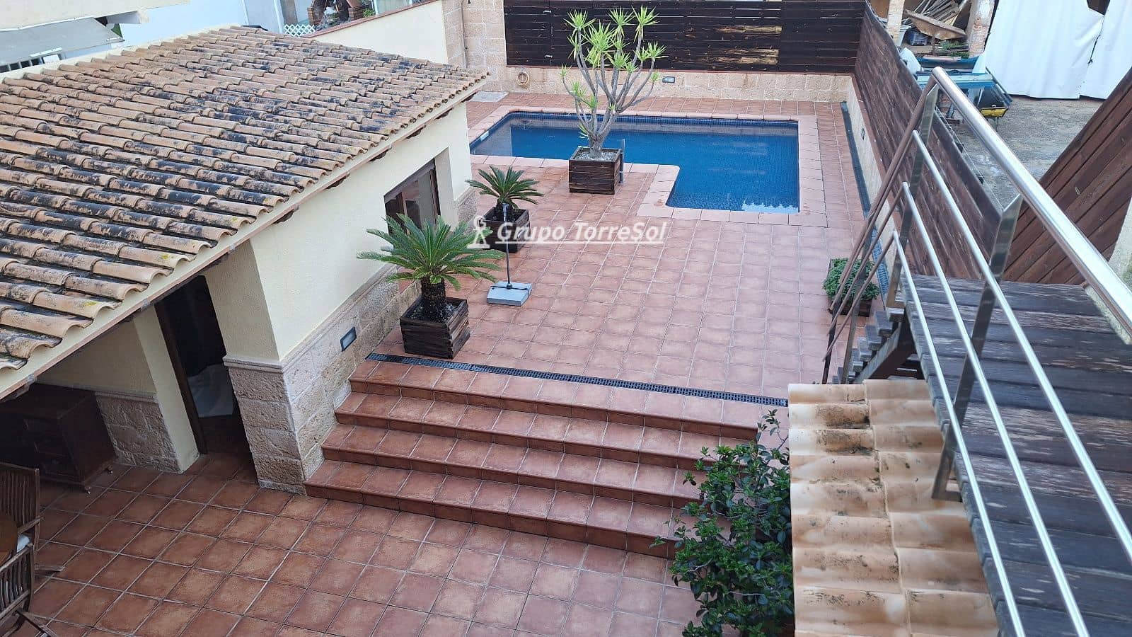4 bedroom Townhouse for sale in Calafell with pool garage - € 375,000 (Ref: 9820732)